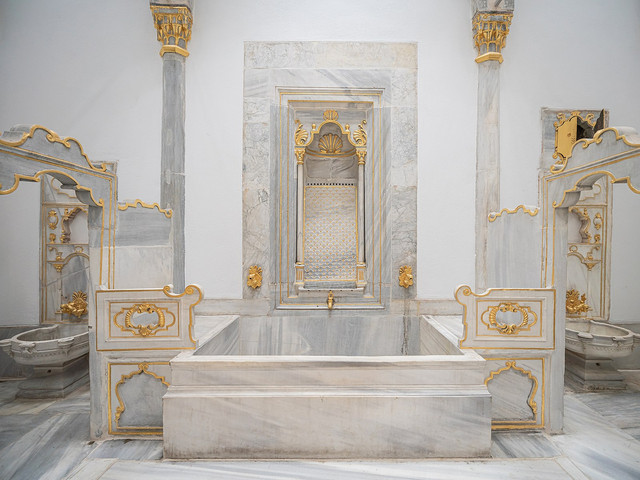 [Image: bath-harem.jpg]