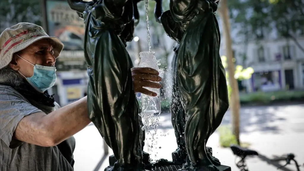 Europe in the Grip of Unseasonal Heat Wave