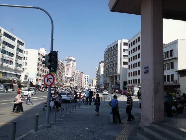 izmir13.jpg