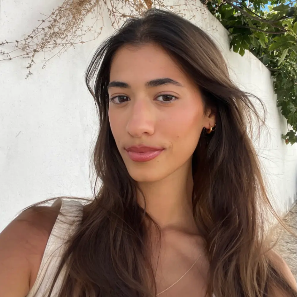 Sunscreen Serums: The Ultimate Summer Beauty Hack