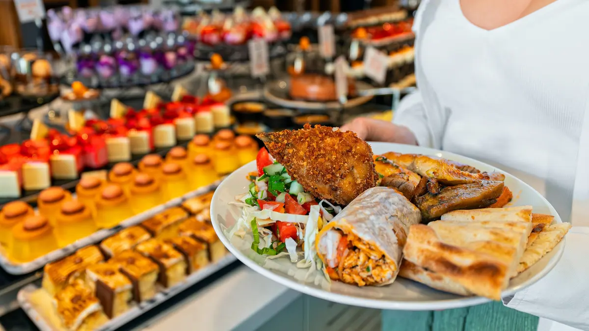 America's Top 2 Full-Service Restaurant Chains Are Beloved Steakhouses