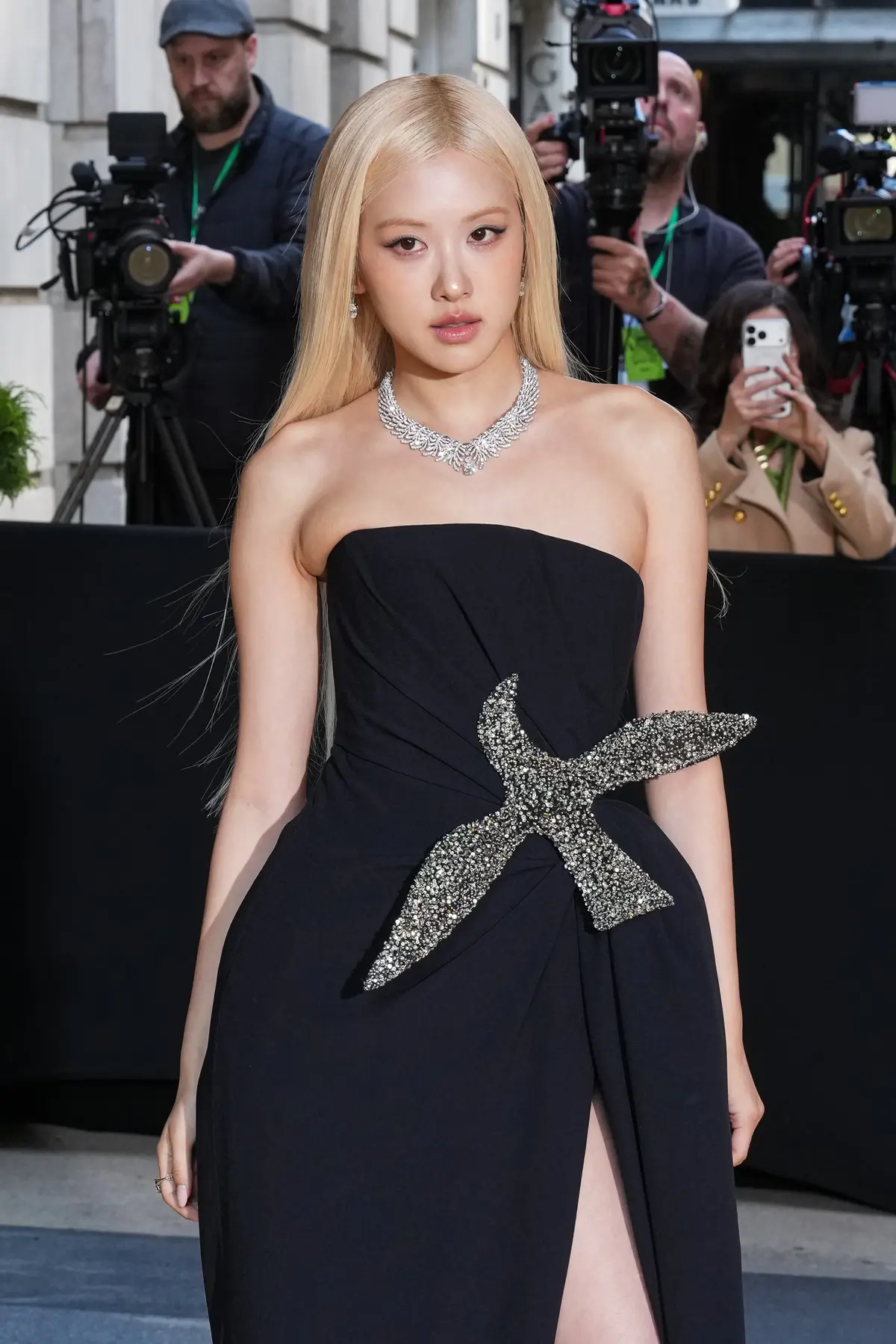 Rosé Stuns in Dramatic Gown at Met Gala