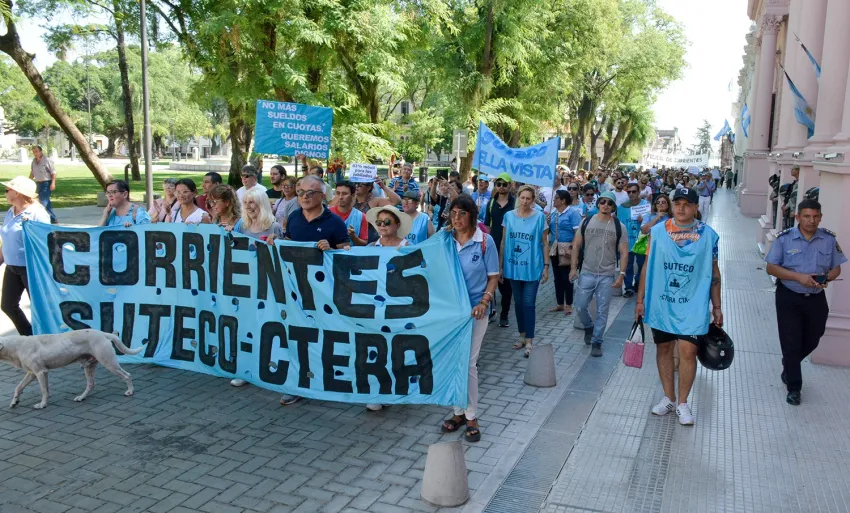 Docentes correntinos en alerta: aseguran que no está garantizado el comienzo de clases por los reclamos salariales