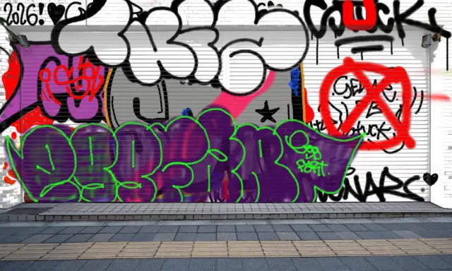 Graffiti artwork by Tkiz