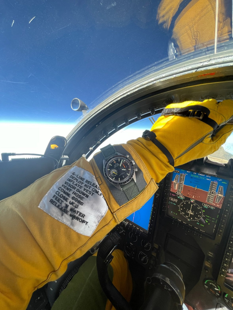 1727209684797