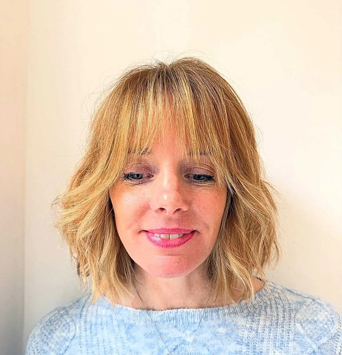 Flattering Bobs for Women Over 40: Embracing Natural Hair Texture