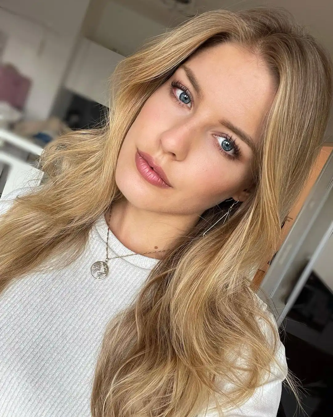 Alisia Ludwig Wallpapers Insta Fit Bio (11)