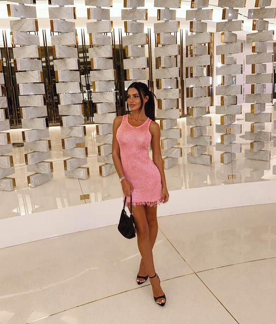 Chrysten-Zenoni-Wallpapers-Insta-Fit-Bio-1.jpg
