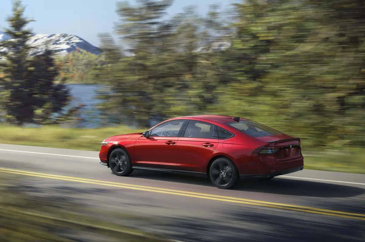 Cea mai bună versiune Honda Accord pentru buget