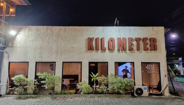 Kilometer Cafe