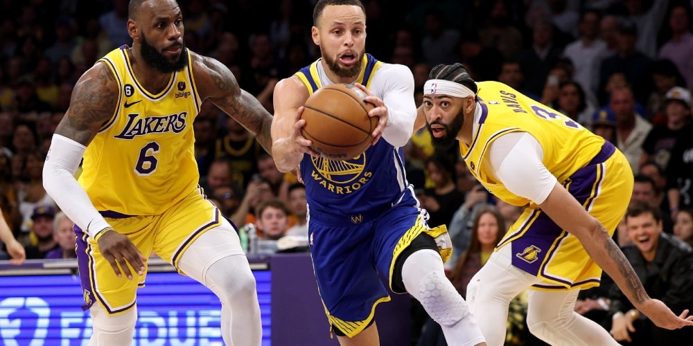 Warriors Planują Połączenie LeBrona Jamesa, Anthony'ego Davisa i Stephena Curry'ego w Tej Offseason