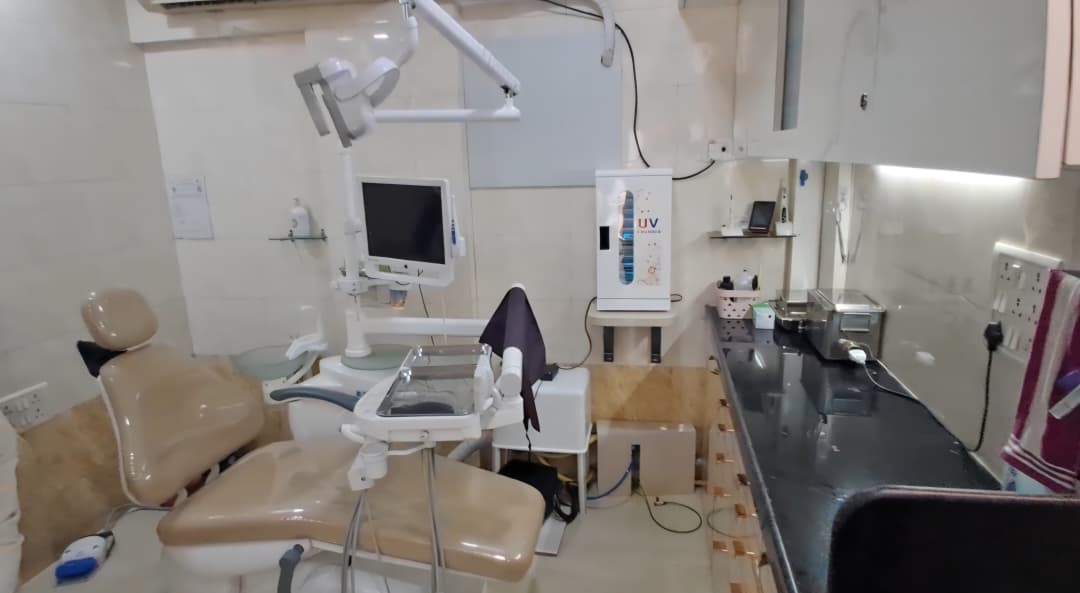 Treatment room at Ratnagar Dental Clinic & Implant Centre, Thane West