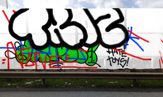 Graffiti artwork by Tkiz