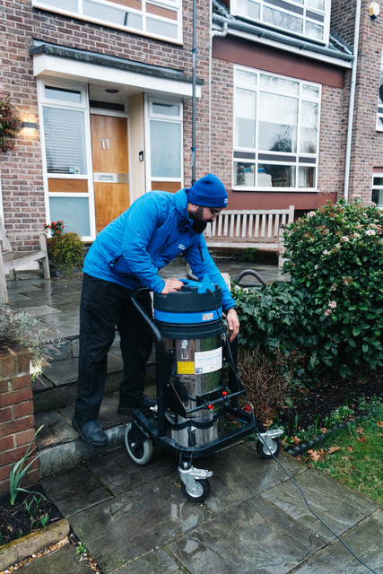 Window cleaning work 16