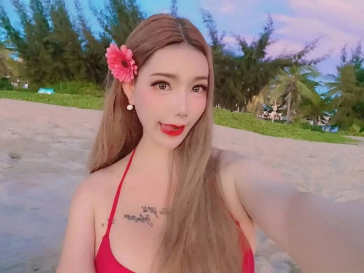 중국 쉬멜 위주 실사 프로필 첫번째 상세 이미지 중국 쉬멜 위주 실사 프로필 첫번째 상세 이미지