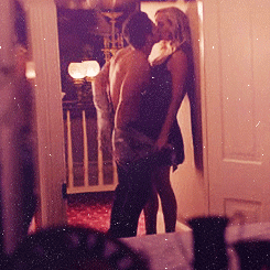 [Image: tumblr-m0afo4-Iyf-G1qdi5c7o3-250.gif]