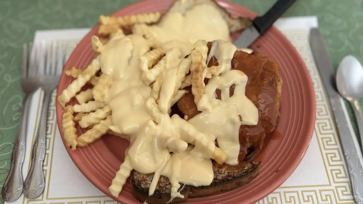 Oldest Route 66 Restaurant Still Serving Up Classics