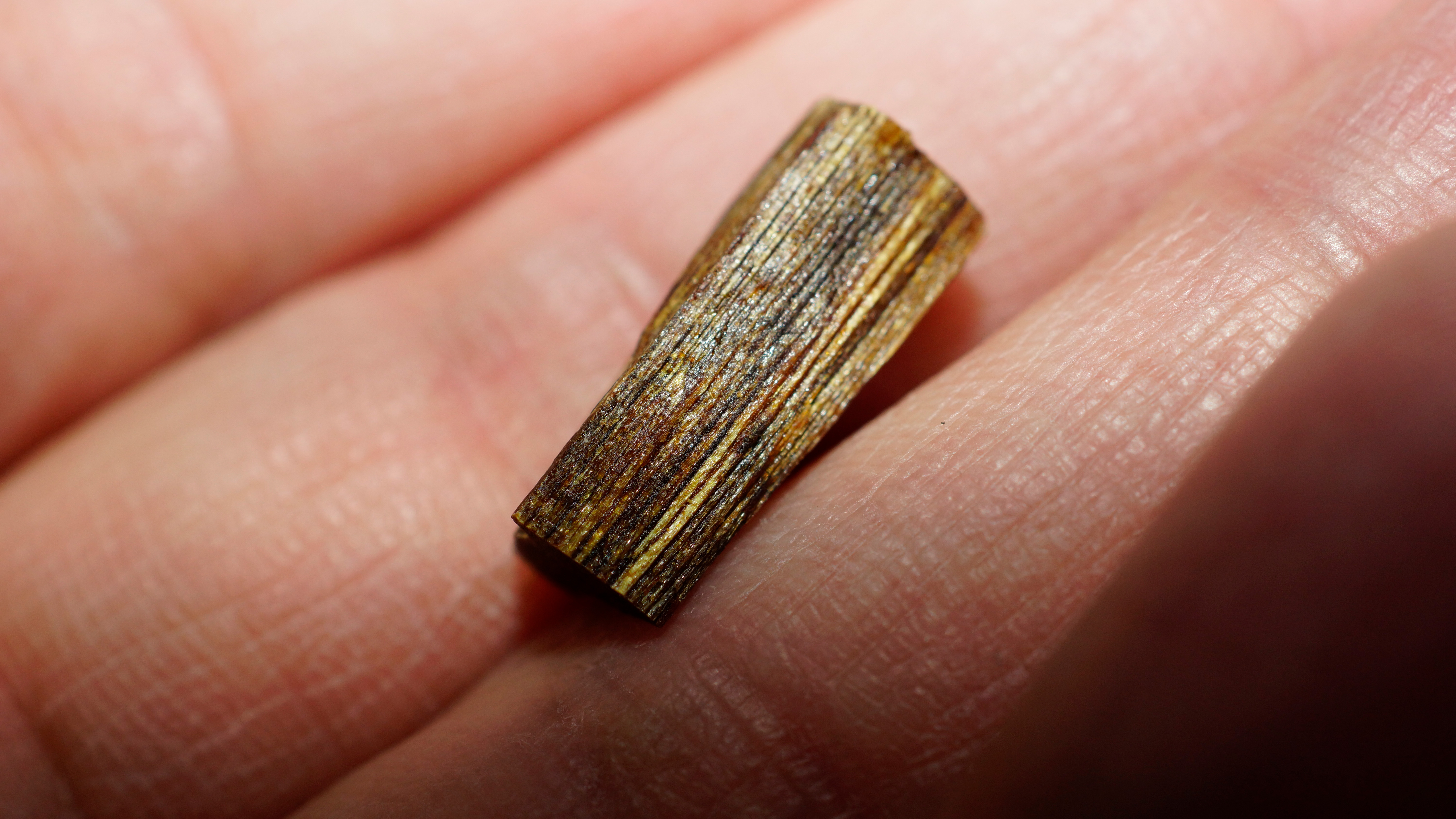 [Ouddict.com] Oud Wood