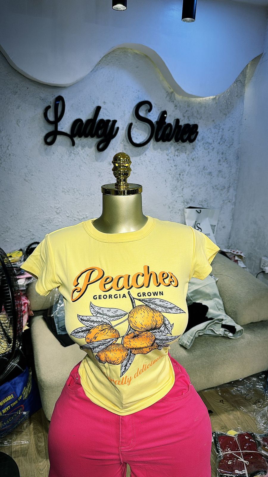 Peaches basic top