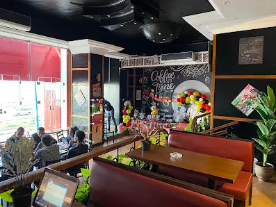 صورة Riviera Cafe & Restaurant