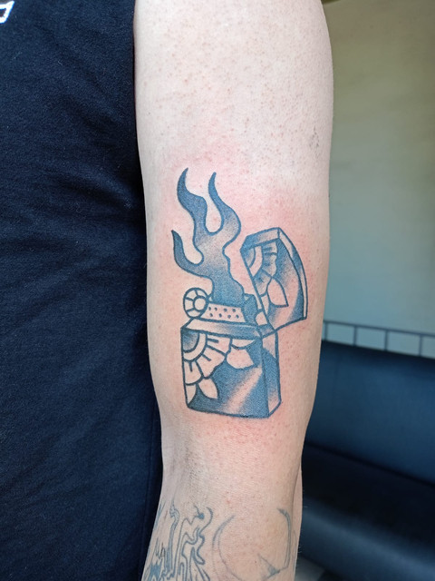 Blackwork por Juliana Janeiro