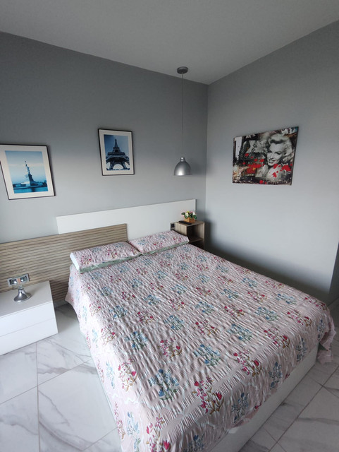 Dormitorio principal apartamento lujo Benidorm