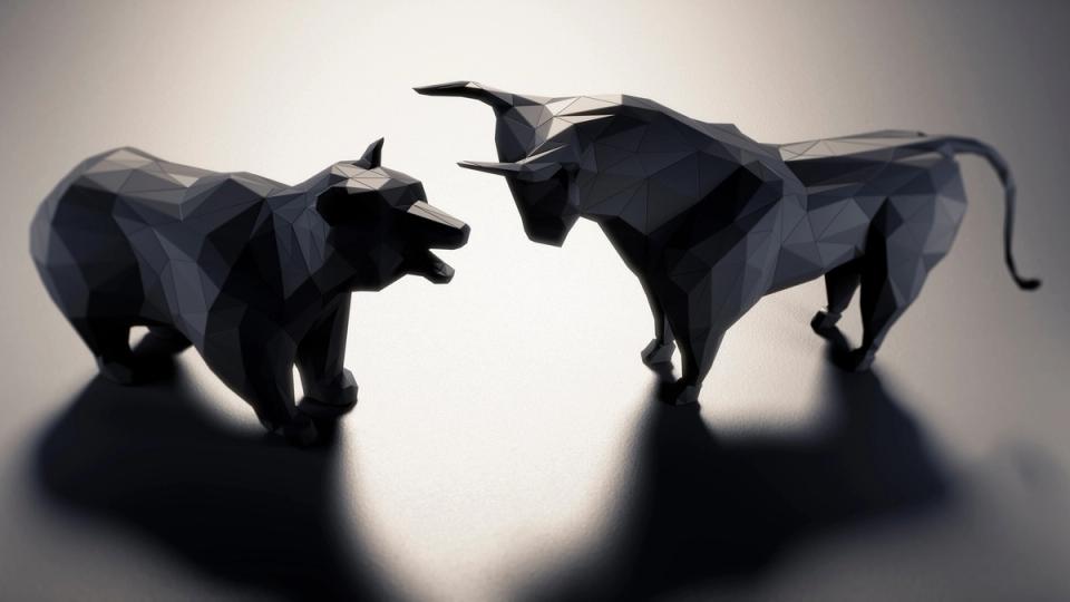 Surge in Bitcoin and Ethereum Shakes Up Bearish Bets