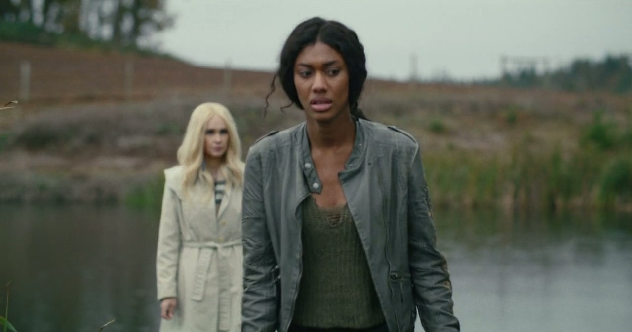 Half Sisters Screenshot