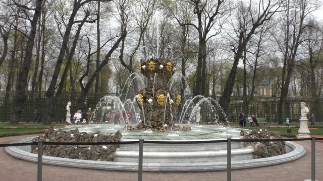 102.jpg