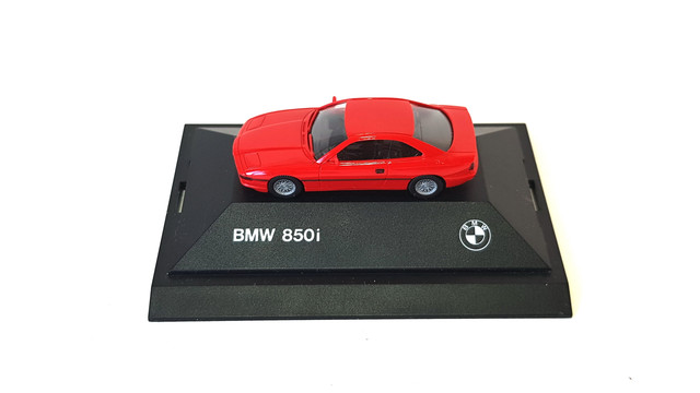 B850R313