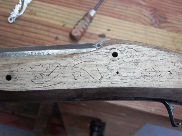 outlining-side-plate