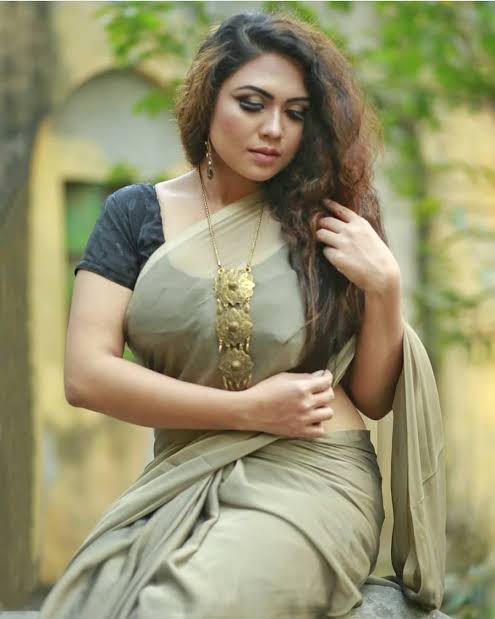 sautela pyaar maa ka garam badan