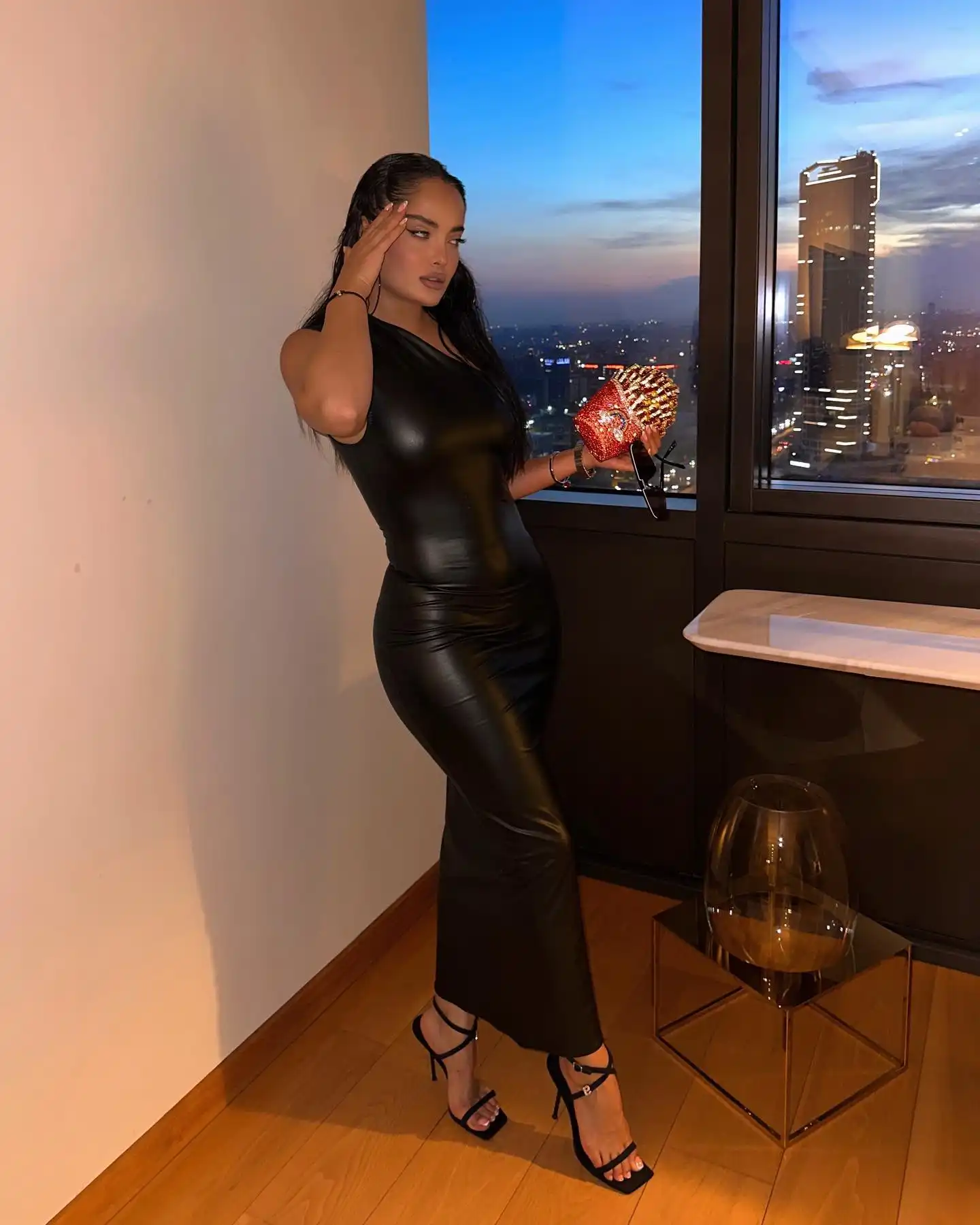 Rebecca Ghaderi Wallpapers Insta Sport Bio (3)