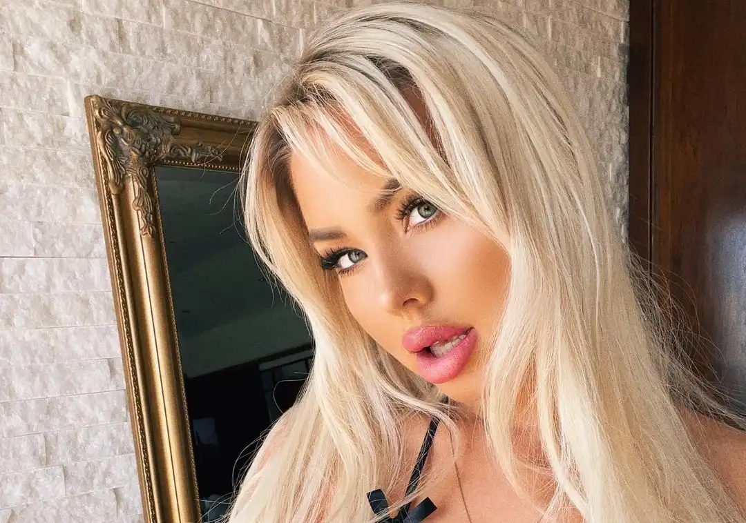 Amanda Breden Wallpapers Insta Fit Bio (12)