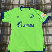 schalke-18-third