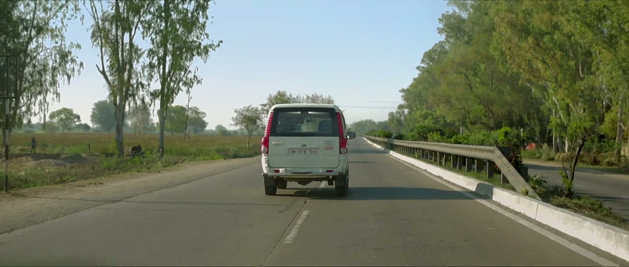 NH-8 Road to Nidhivan Screenshot