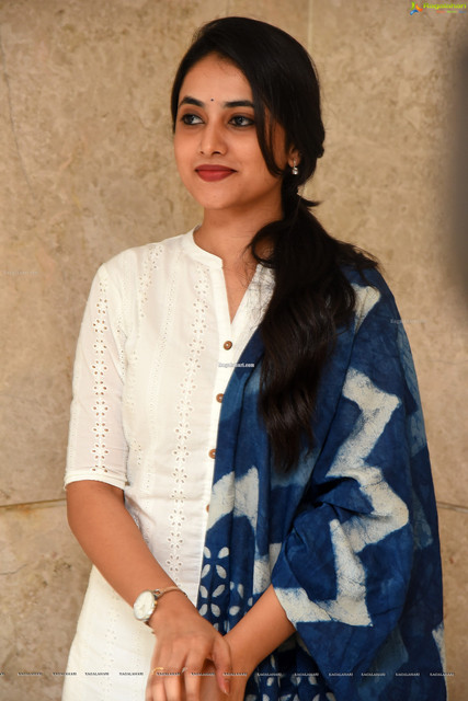 priyanka-arul-mohan-gangleaderpm5