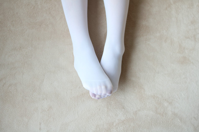 森萝财团 BETA-023 JK白丝少女的美足 — ImgBB