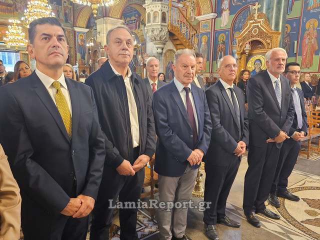 δικηγοροι015.jpg