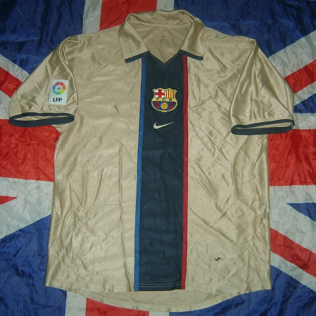 barca-01-away.jpg