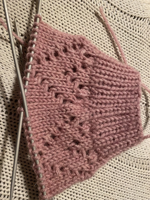 494931-CE-2-D00-4751-A085-544-EAA53267-C