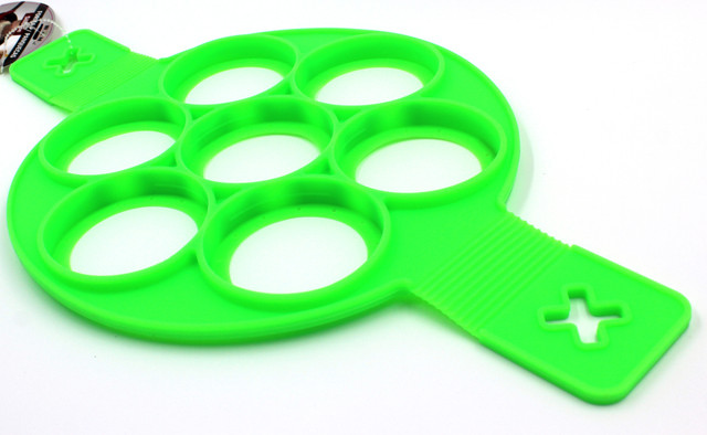 pancake-maker-green-B.jpg
