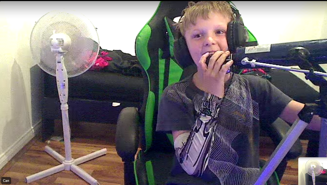 SniYjz8