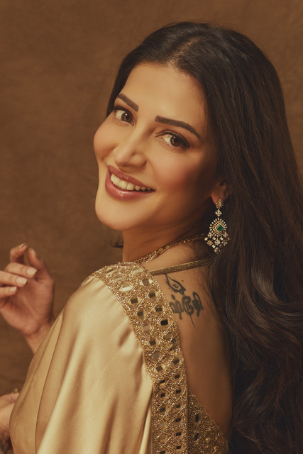 Shruthi Hasan (5).jpg