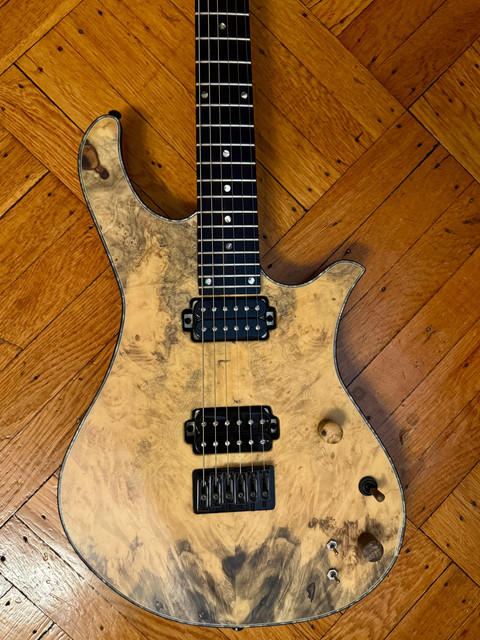 Today's Guitar of the Month - Overload Custom Shop Rea 6! | Guitar