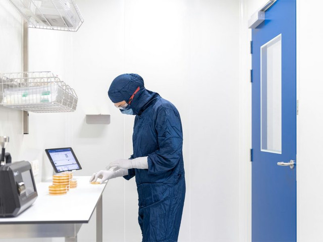 Get PVC Cleanroom Wall Panels from Duramax.jpg