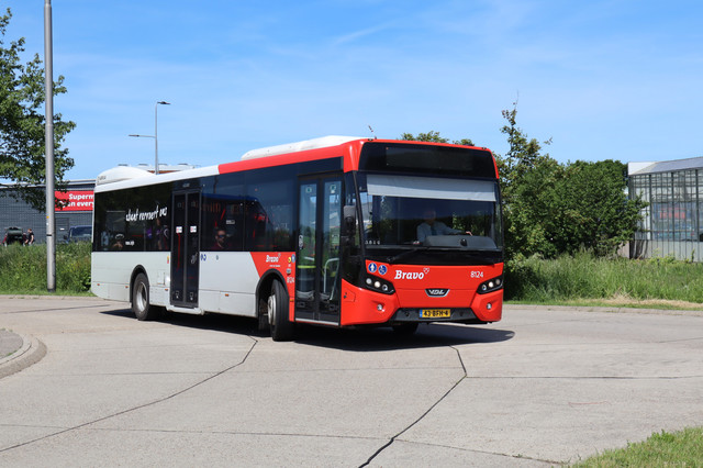 8124 (2)