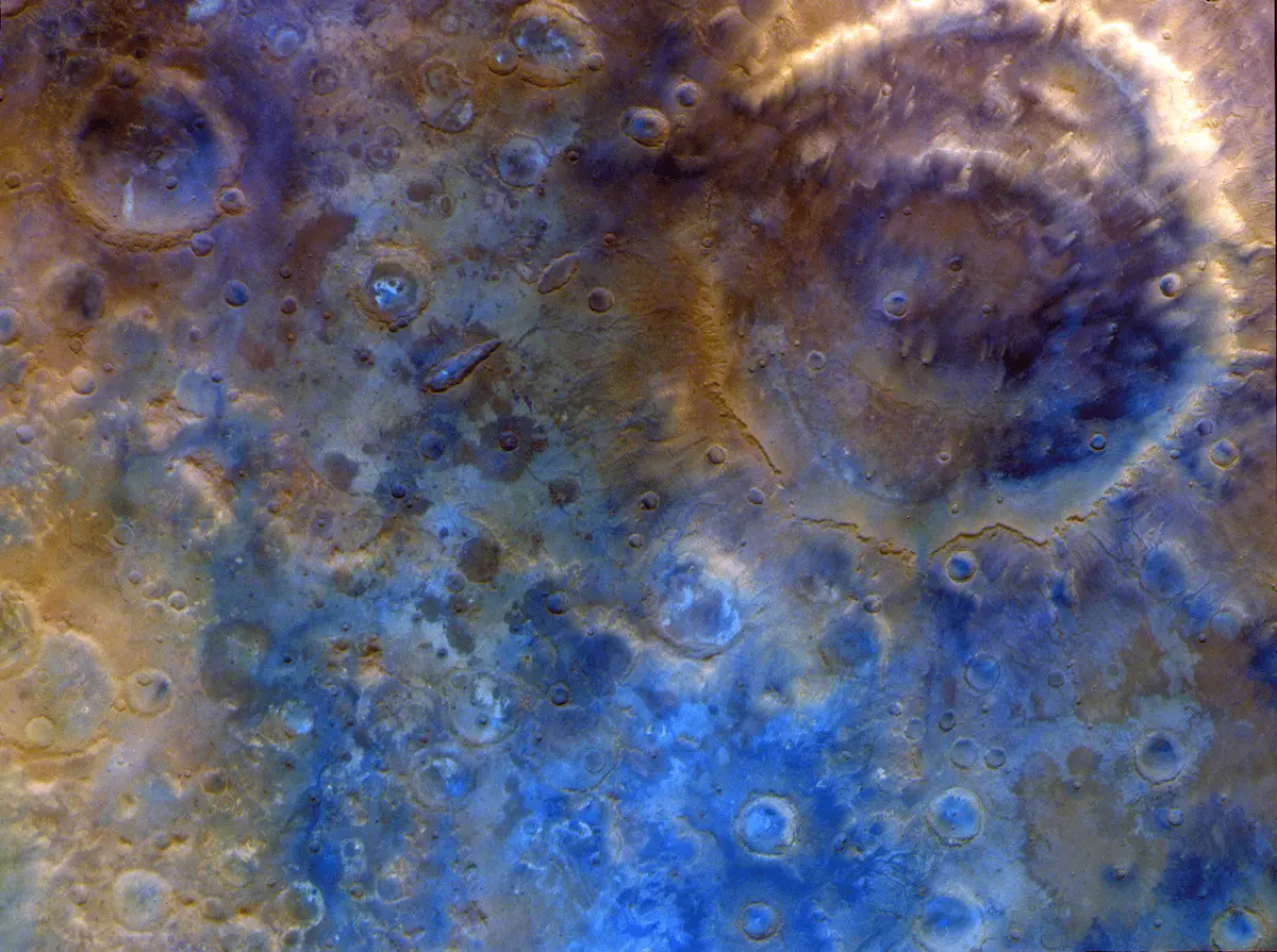 Mars Captured in Stunning Detail by Passing Spacecraft