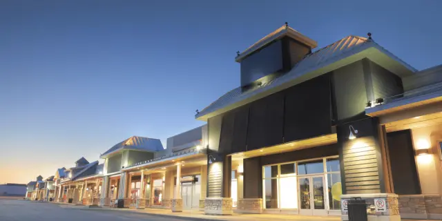 lighting installation Oakville Mississauga GTA outdoor commercial architectural lighting installation