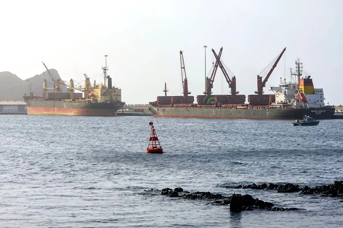 Oil Prices Drop Amid US-Iran De-escalation